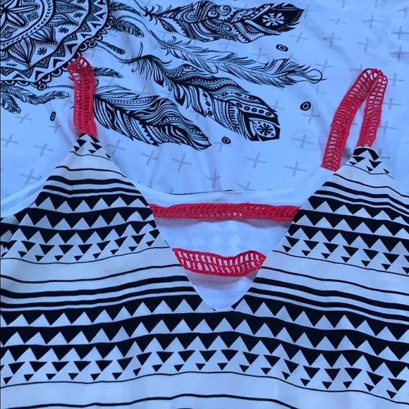 Tank top - Picture 2 of 4